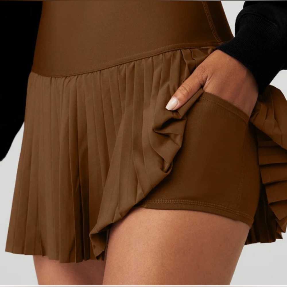 ❕SOLD❕Alo Yoga Brown Tennis Skirt - NWOT
